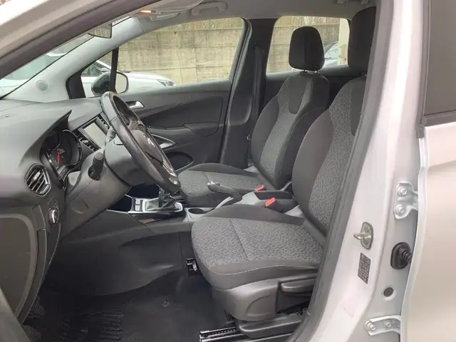 Opel Crossland view 8