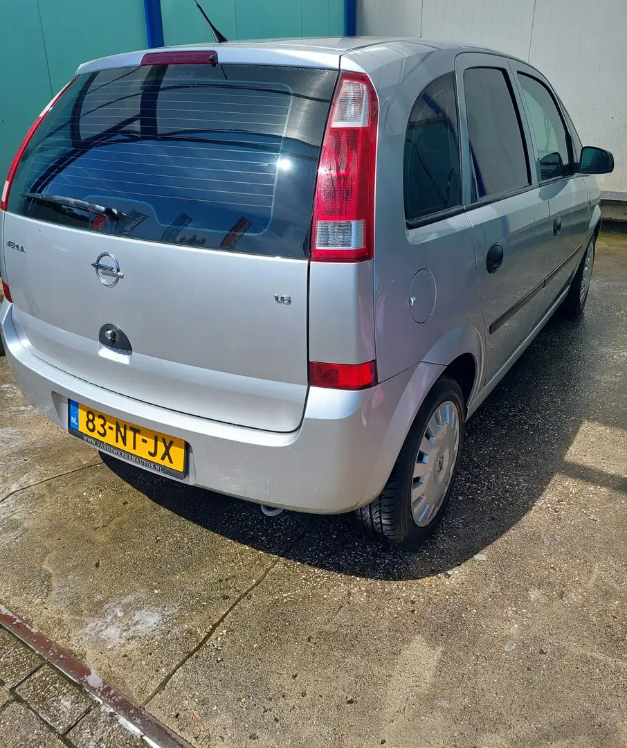 Opel Meriva 1.6-16V Essentia Grijs - 1