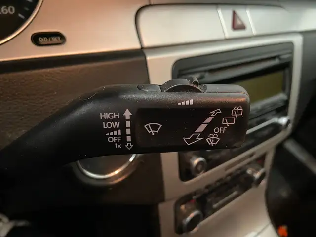 Volkswagen Passat view 14