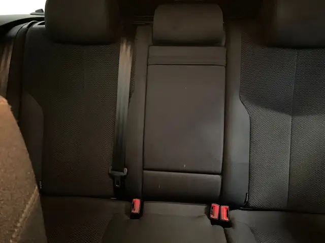 Volkswagen Passat view 7