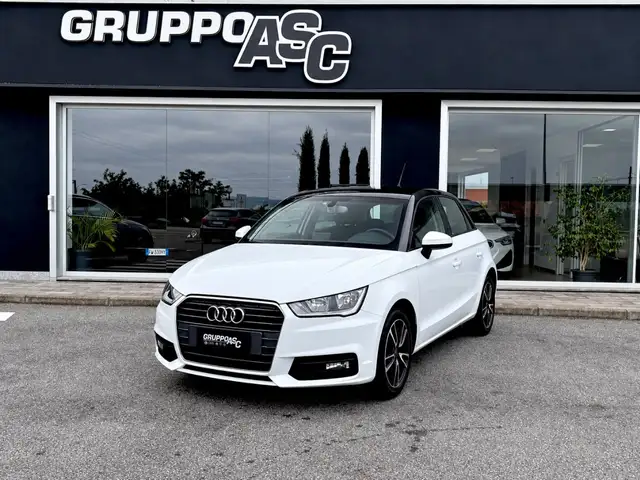 Audi A1 1.4 TDI 90 CV Sport  ADATTA A NEOPATENTATI
