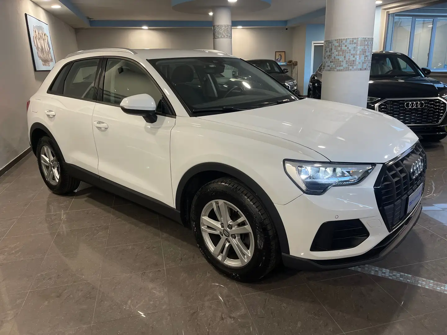 Audi Q3 35 2.0 tdi Business Advanced s-tronic Wit - 1
