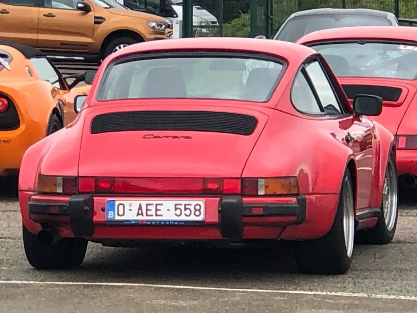 Porsche 911 911 Carrera 3.2 - Cabriolet Hardtop G50 Красный - 1