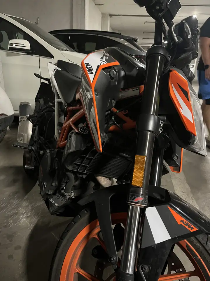 KTM 390 Duke