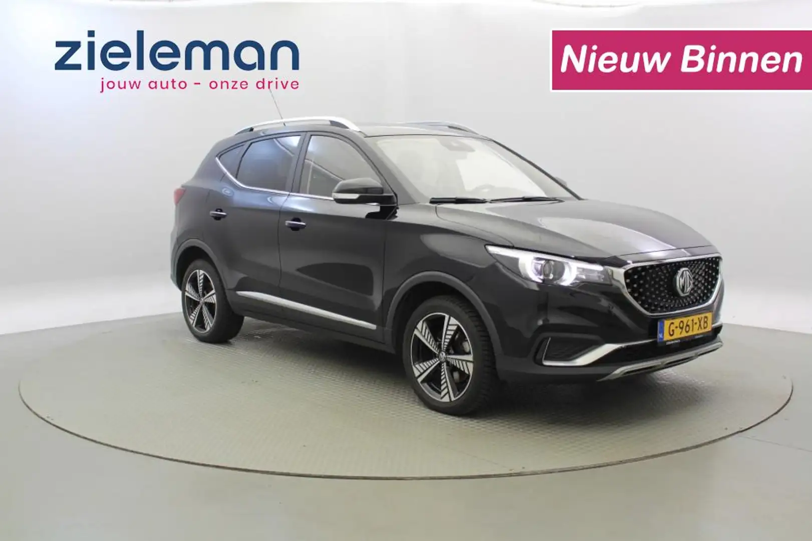 MG ZS Luxury 45 kWh - Panorama, Leer, Carplay, Stoelverw Negro - 1