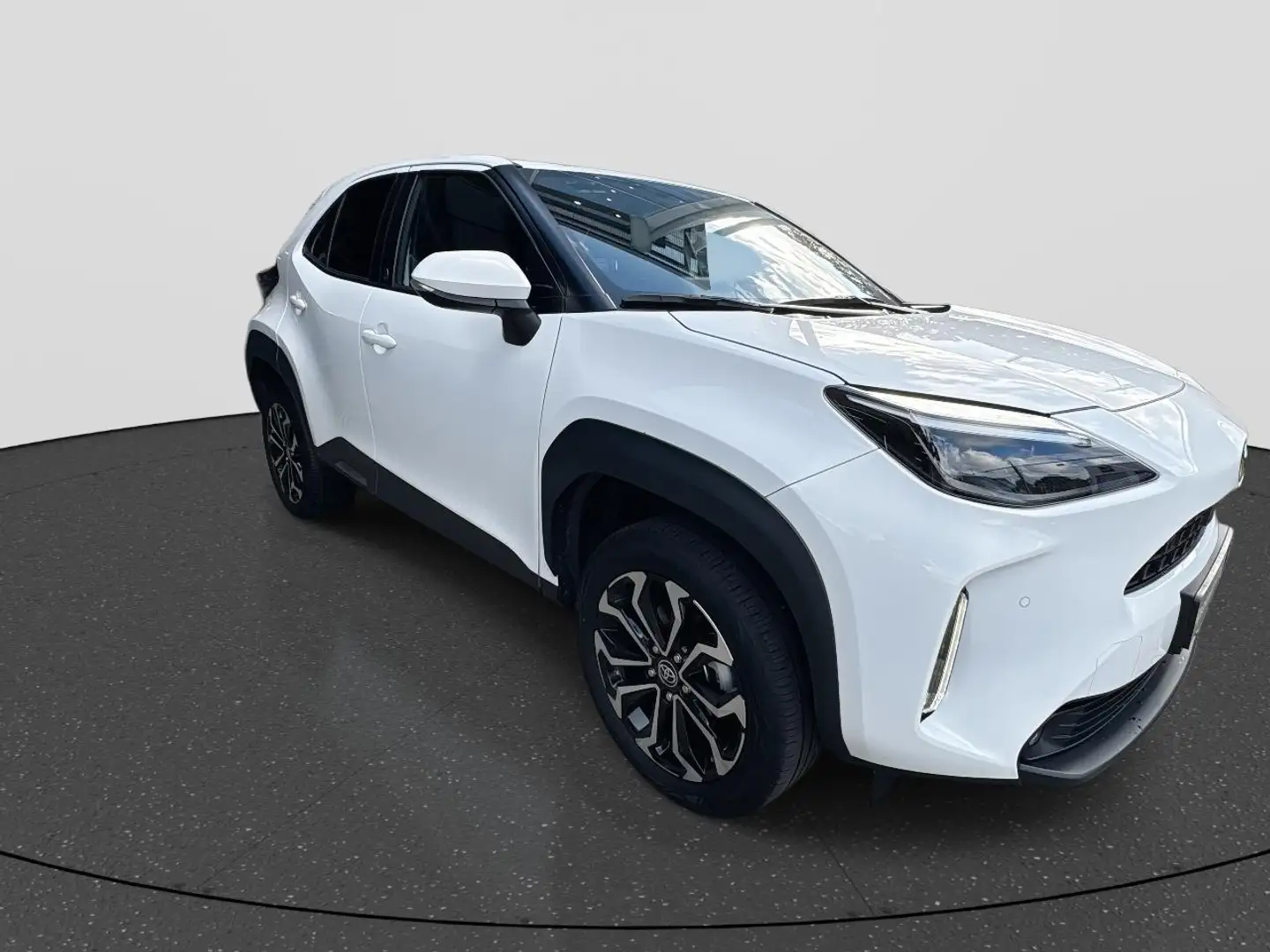 Toyota Yaris Cross 1.5 Hybrid Dynamic | Comfort pack | Rijklaar | Bli Blanc - 2