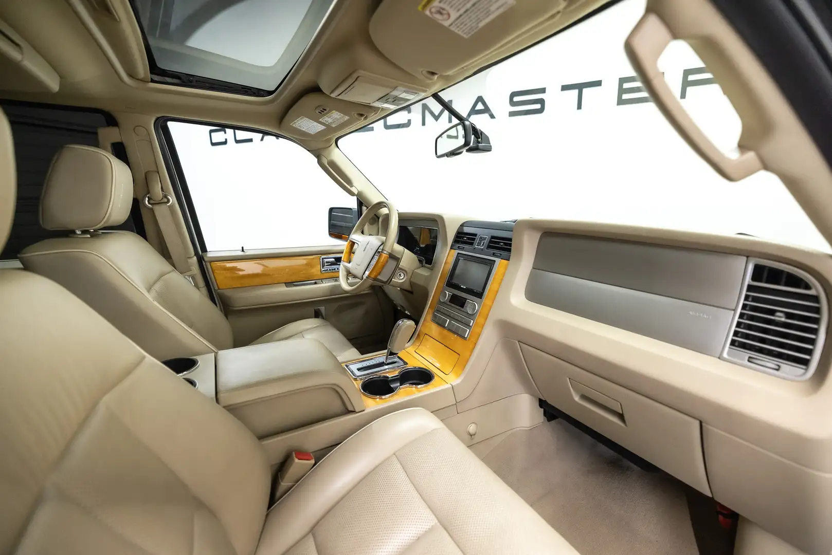 Lincoln Navigator 7 Persoonsuitvoering Btw auto, Fiscale waarde € 8. Белый - 2
