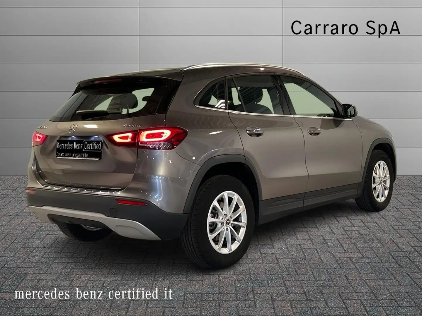 Mercedes-Benz GLA 200 - GLA 200 Sport 4matic auto Grigio - 2