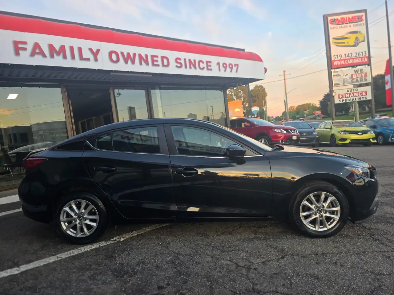 Mazda 3 снимка Mazda 3