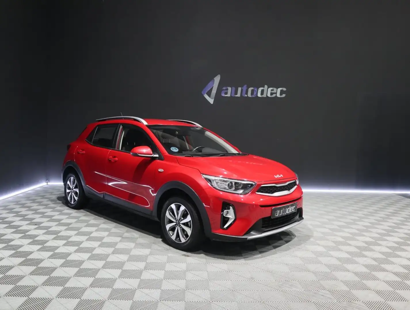 Kia Stonic 1.2 DPi Concept Rojo - 1