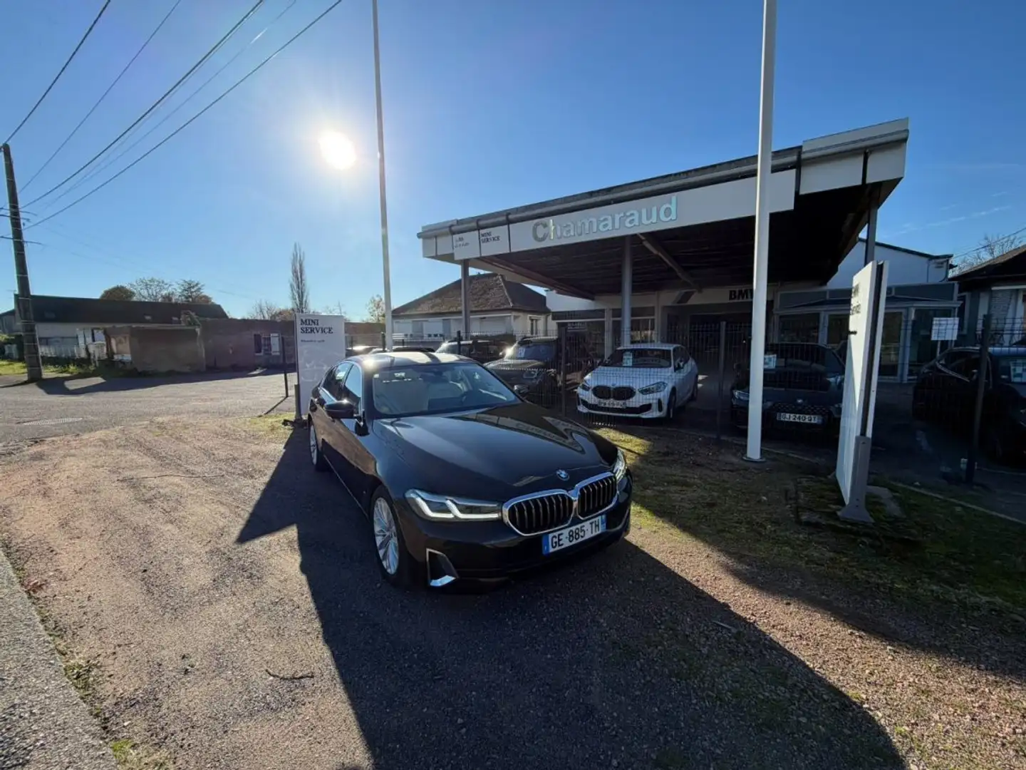 BMW 530 530dA xDrive 286ch LUXURY Steptronic 1ER MAIN Noir - 1