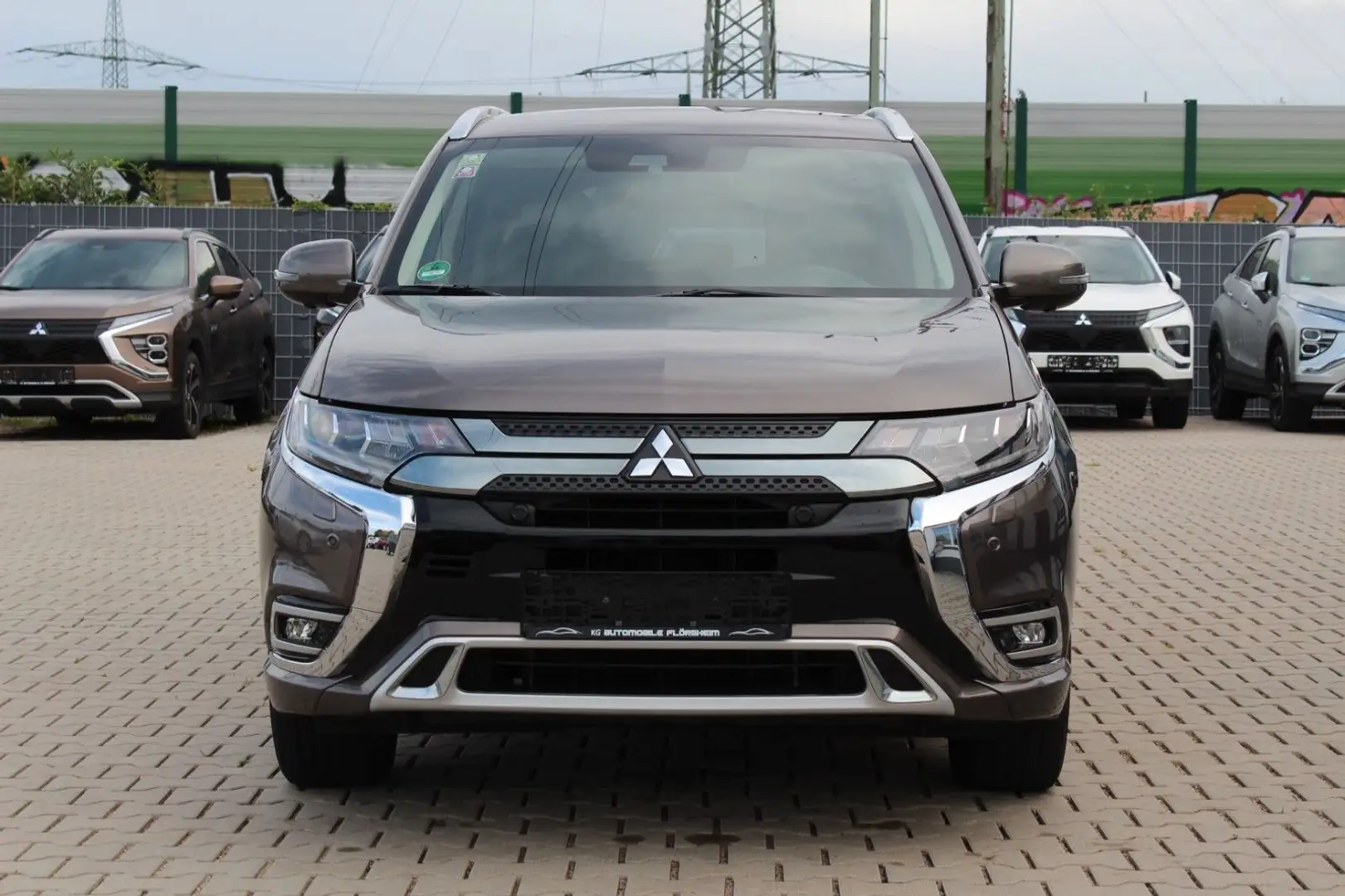 Mitsubishi Outlander 2.4 PHEV Plus 4WD LED Leder R.Kamera Braun - 2