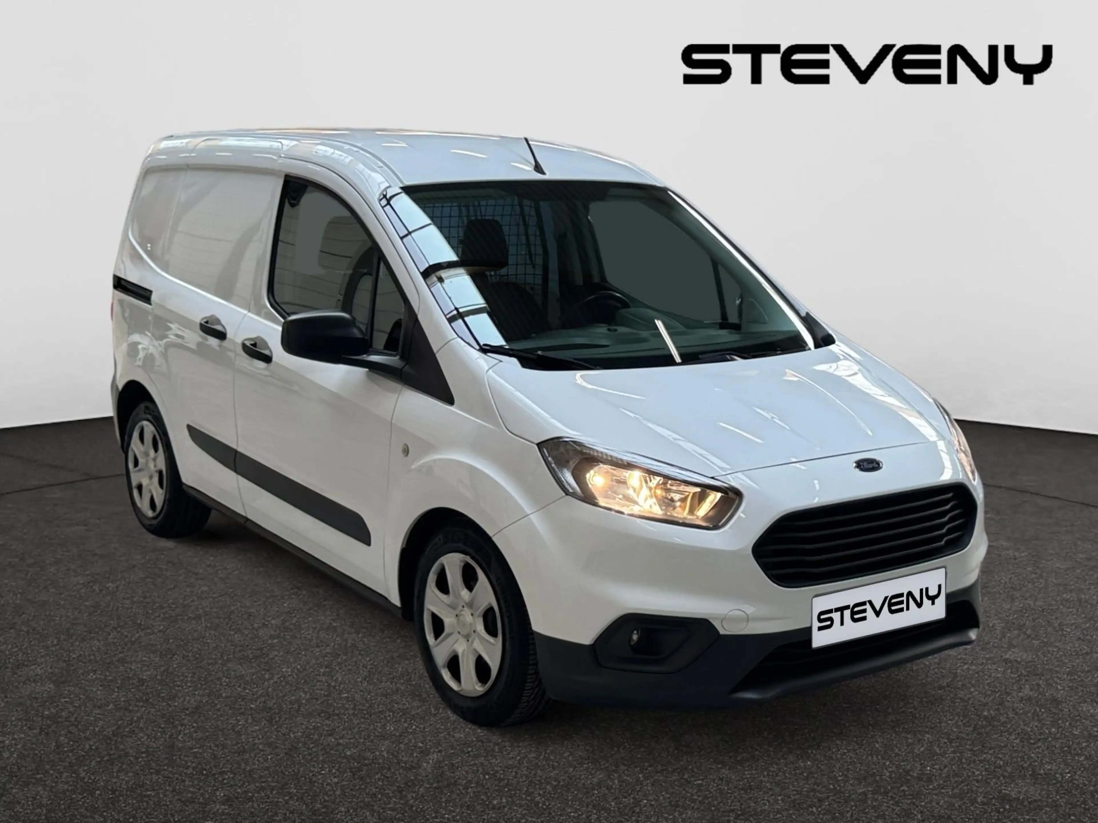 Ford Transit Courier Trend 1.5 TDCi 75ch Démo — photo 2