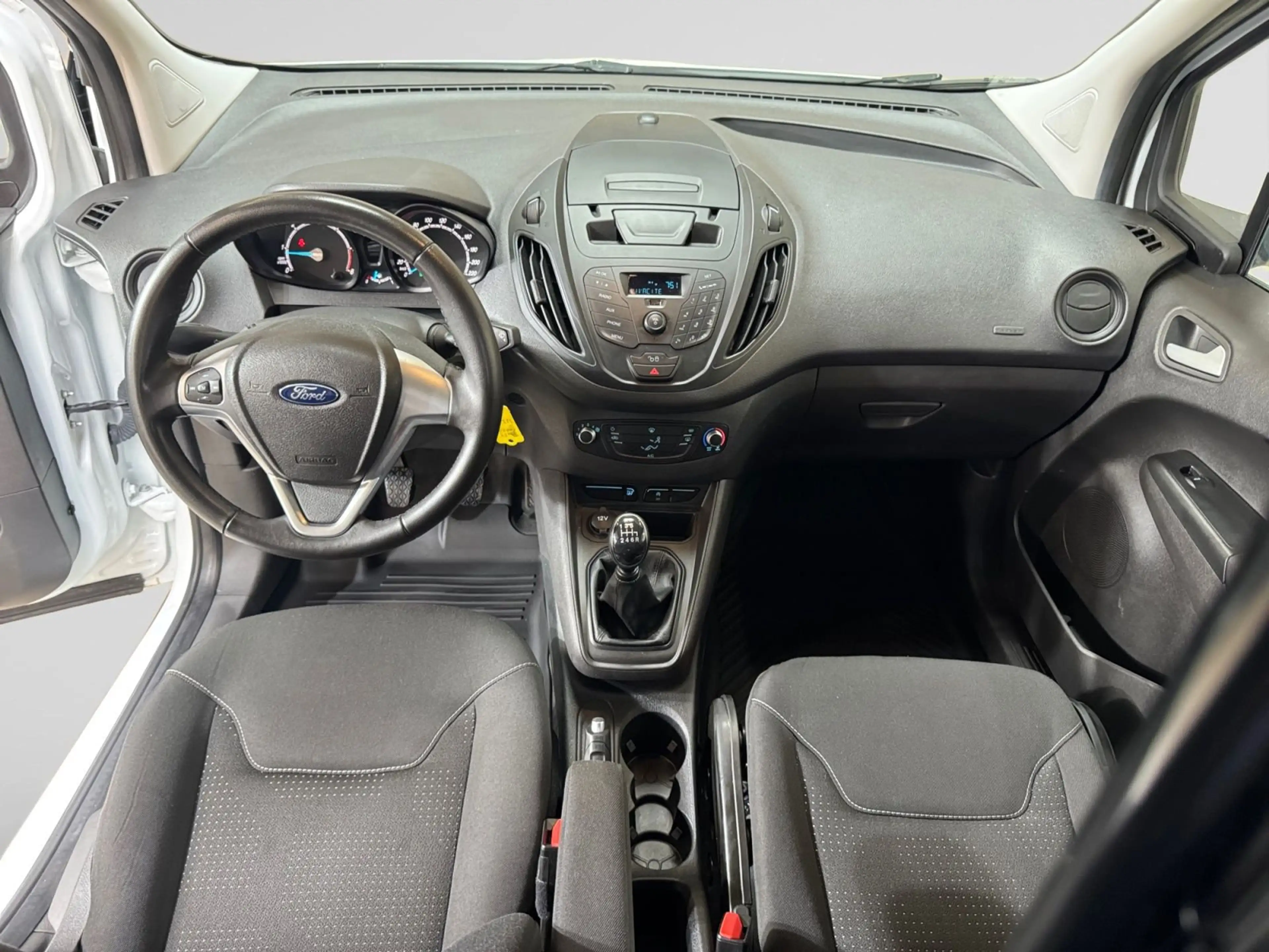 Ford Transit Courier Trend 1.5 TDCi 75ch Démo — photo 7