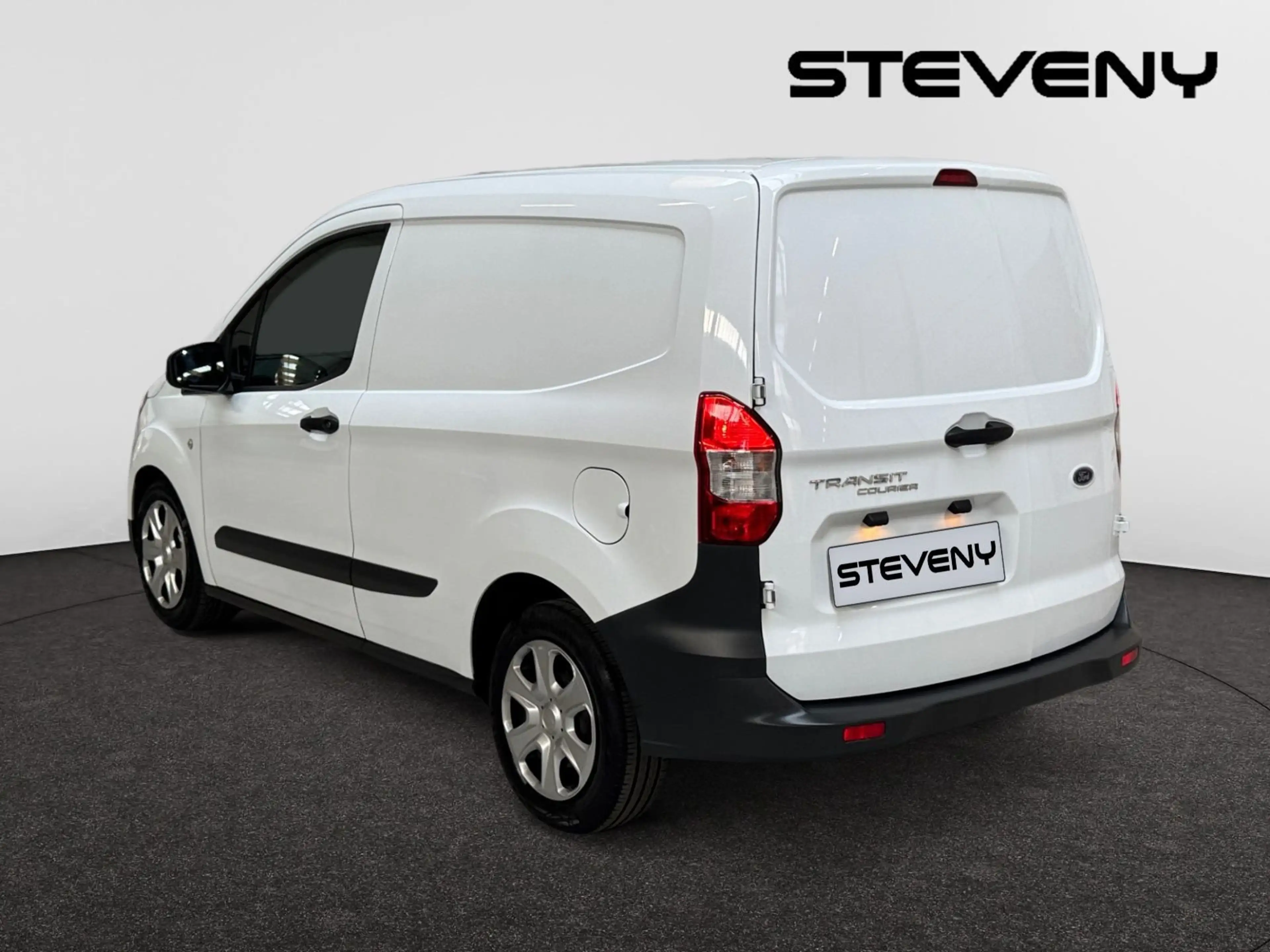 Ford Transit Courier Trend 1.5 TDCi 75ch Démo — photo 4