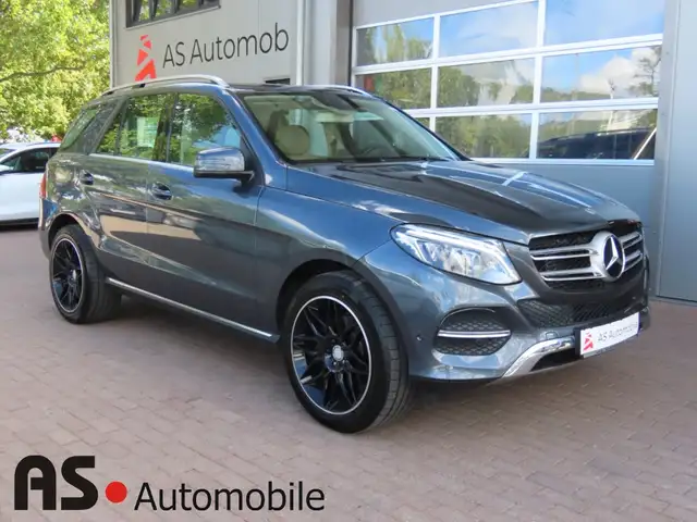 Mercedes-Benz GLE 250 d 4Matic HUneu*Pano*Navi*SHZ*PDCv+h