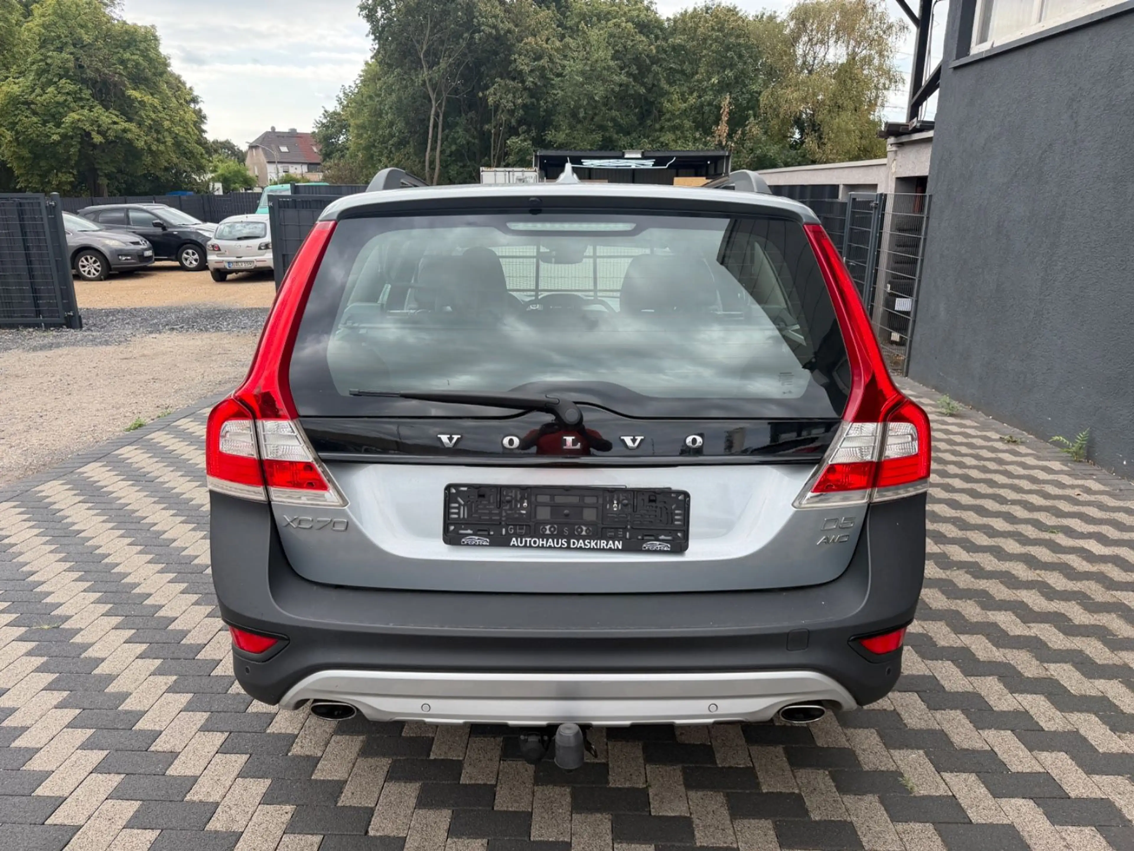 Volvo XC70 AWD Black Edition Nav Leder Xen S-Dach AHK — photo 5