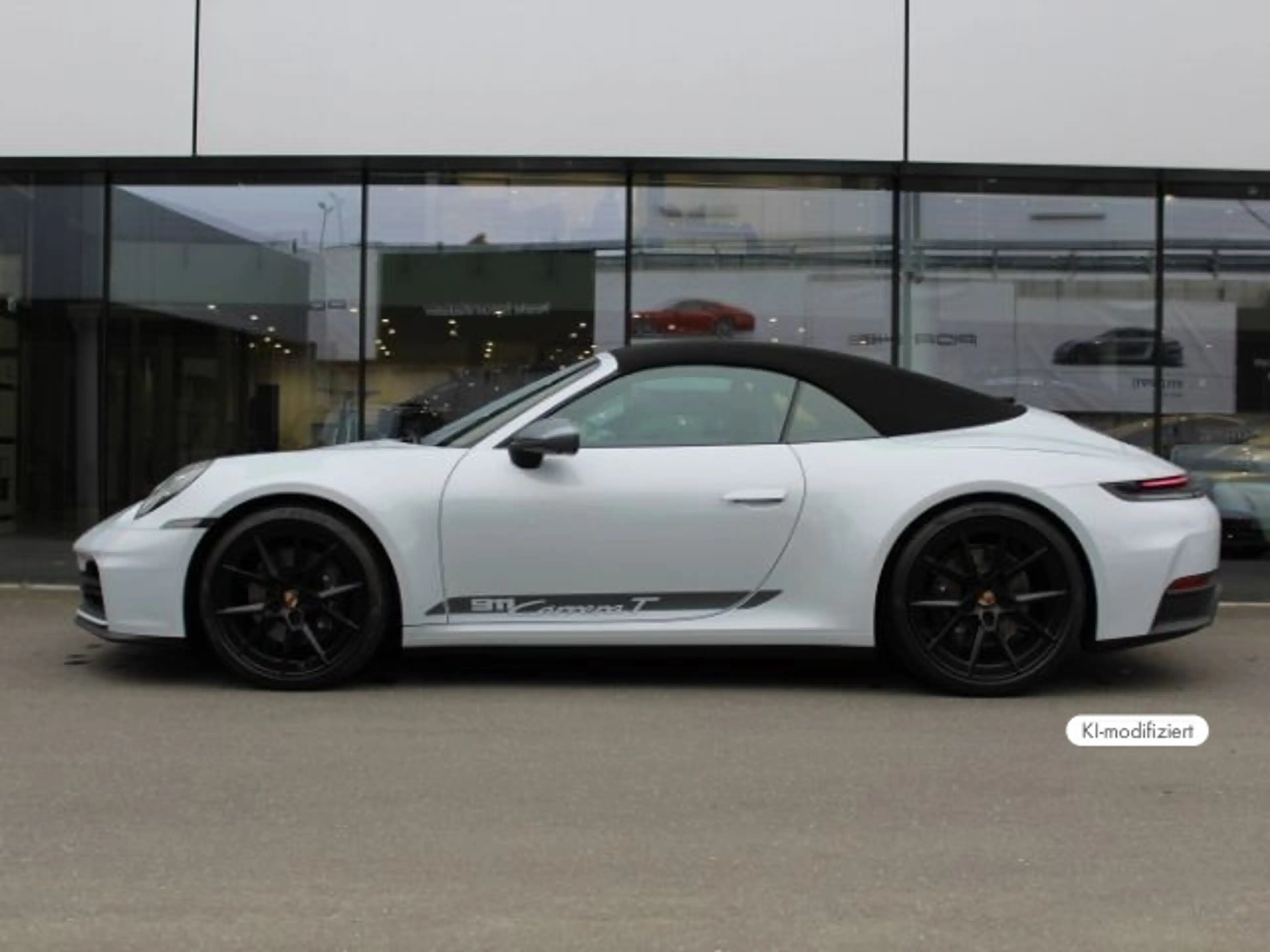 Porsche 992 -2 (911) Carrera T Cabriolet — photo 2