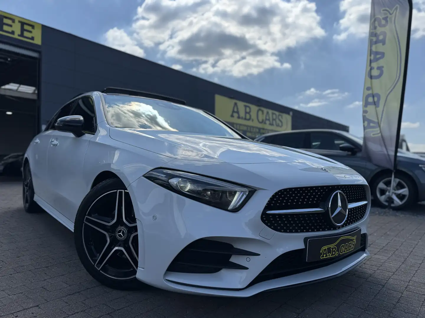 Mercedes-Benz A 180 d  AMG LINE * AUTOMATIQUE *GARANTIE 12MOIS* Wit - 1