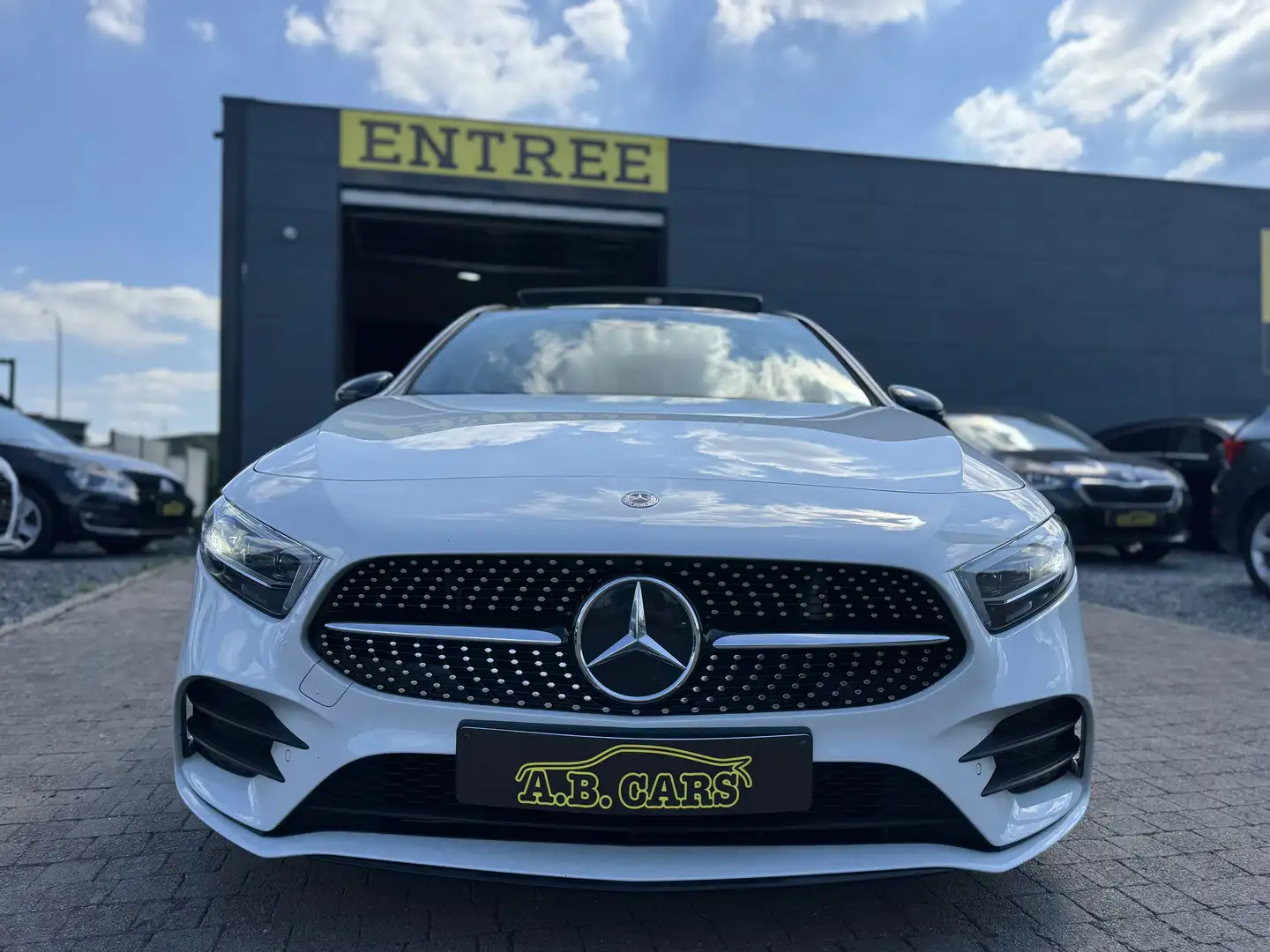 Mercedes-Benz A 180 d  AMG LINE * AUTOMATIQUE *GARANTIE 12MOIS* Wit - 2