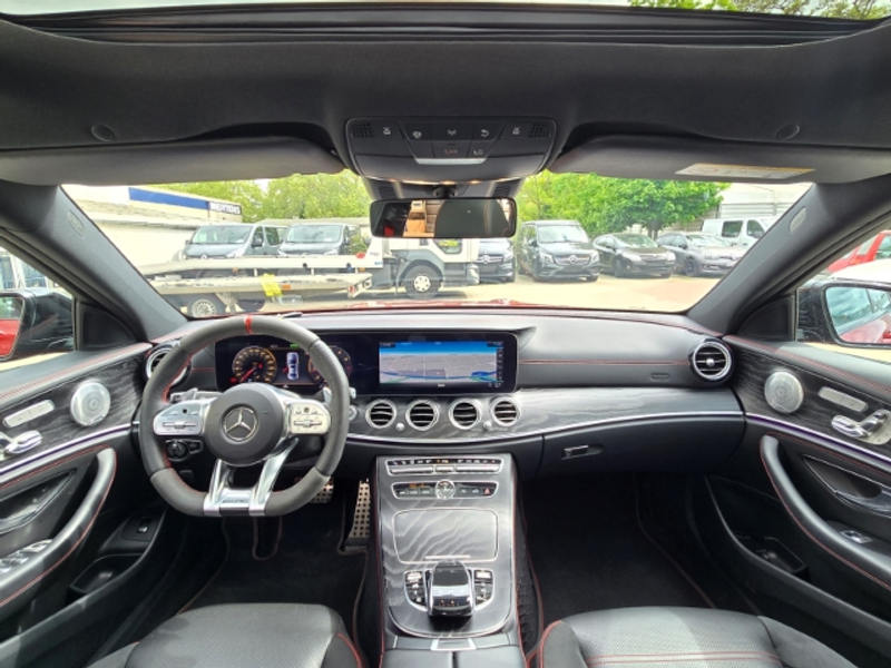 Mercedes-Benz E 53 AMG 4 Matic+ — photo 11
