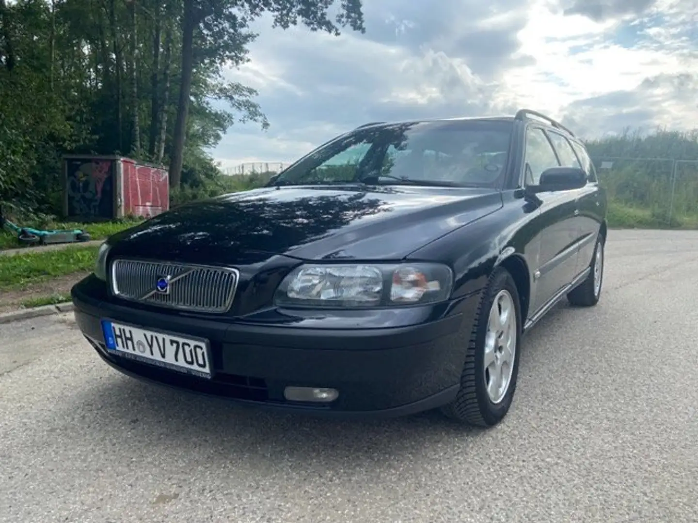 Volvo V70 Schwarz - 1