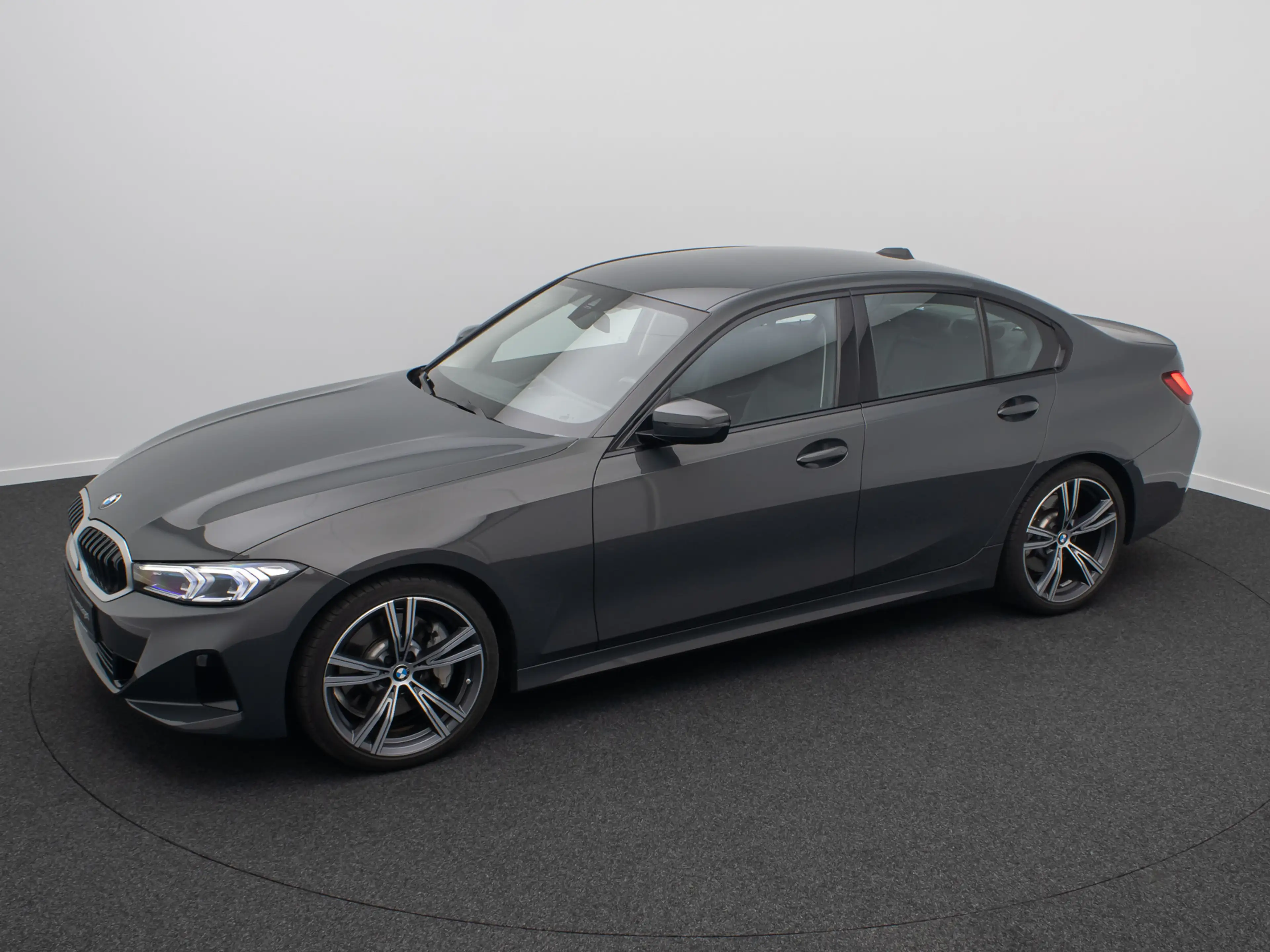 BMW 330 Komfort DAB HiFi Leder M Sport 19Zoll — photo 12