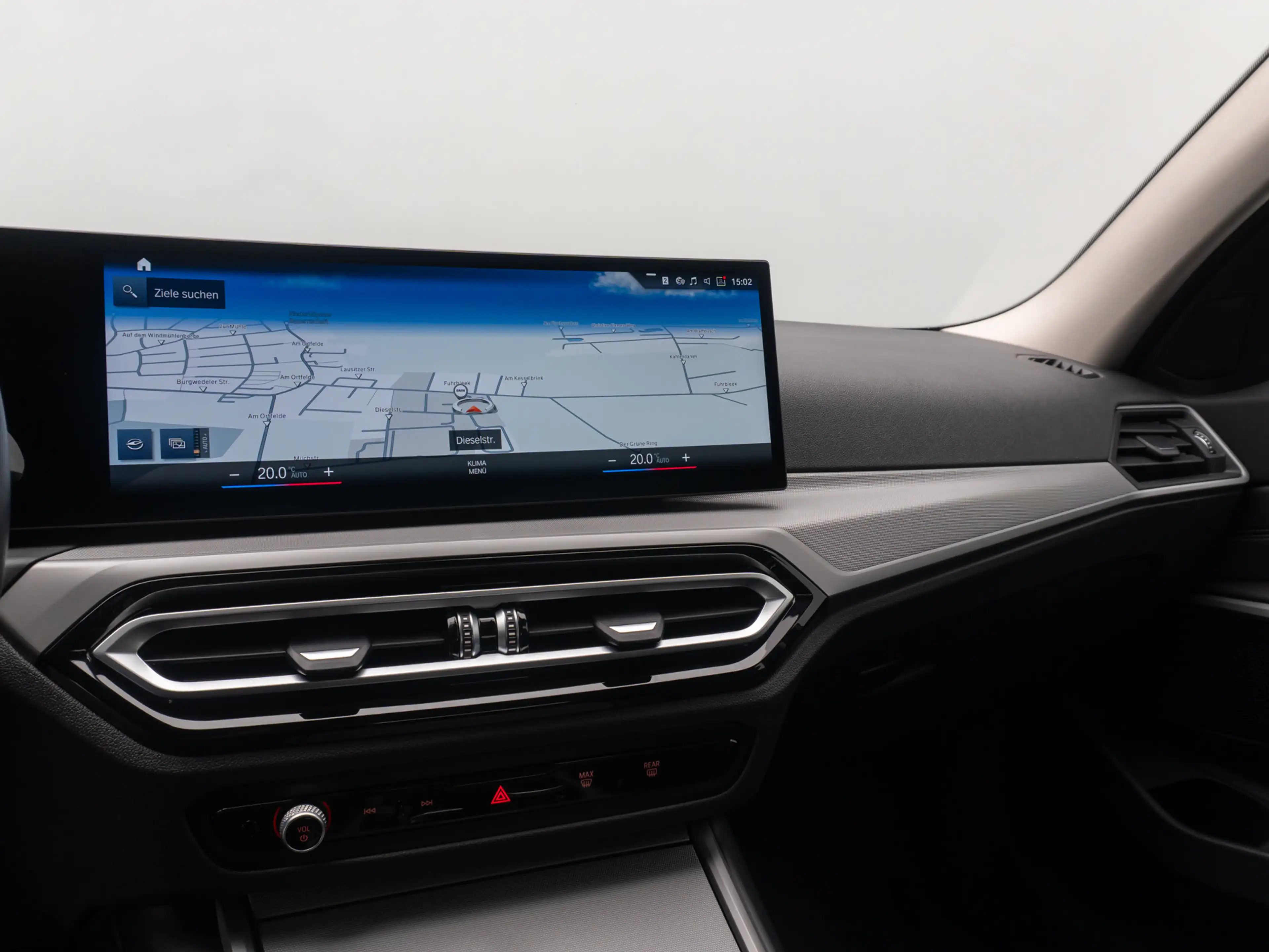 BMW 330 Komfort DAB HiFi Leder M Sport 19Zoll — photo 21