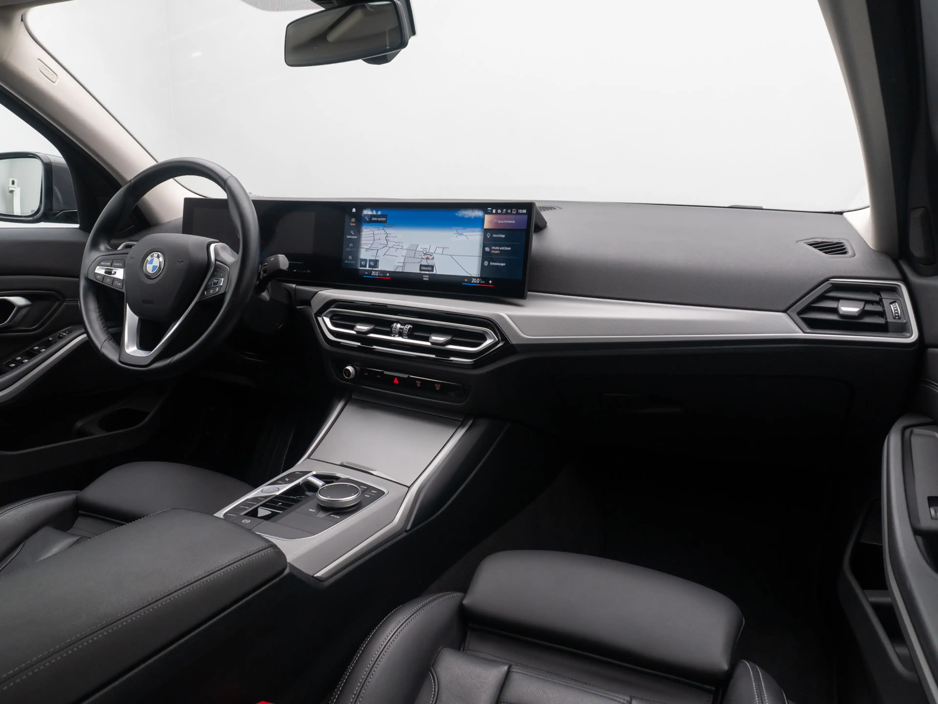 BMW 330 Komfort DAB HiFi Leder M Sport 19Zoll — photo 40