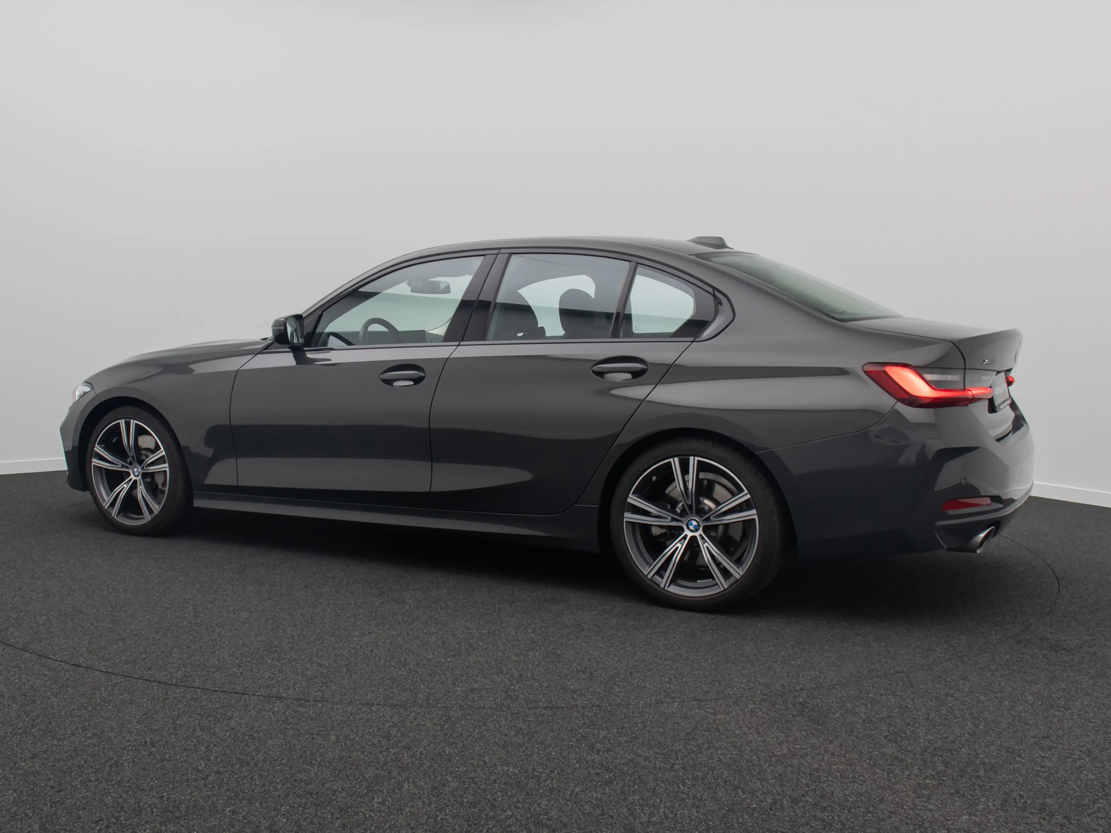 BMW 330 Komfort DAB HiFi Leder M Sport 19Zoll — photo 10