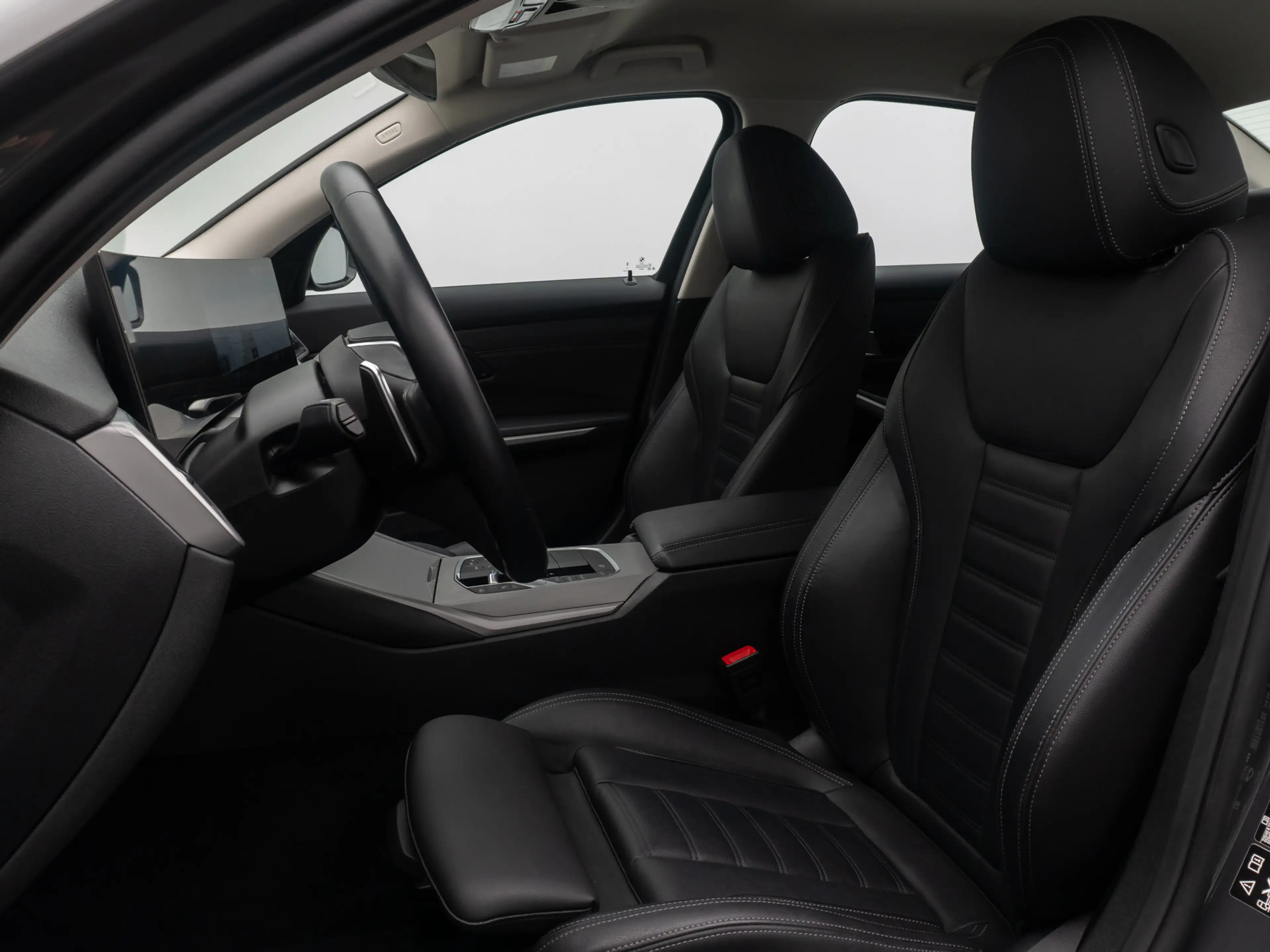 BMW 330 Komfort DAB HiFi Leder M Sport 19Zoll — photo 32