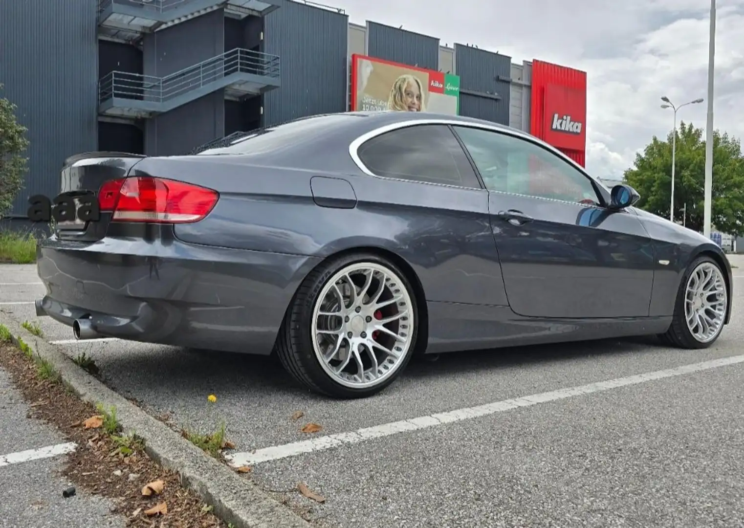 BMW 335 335d Coupé Aut. Grau - 2