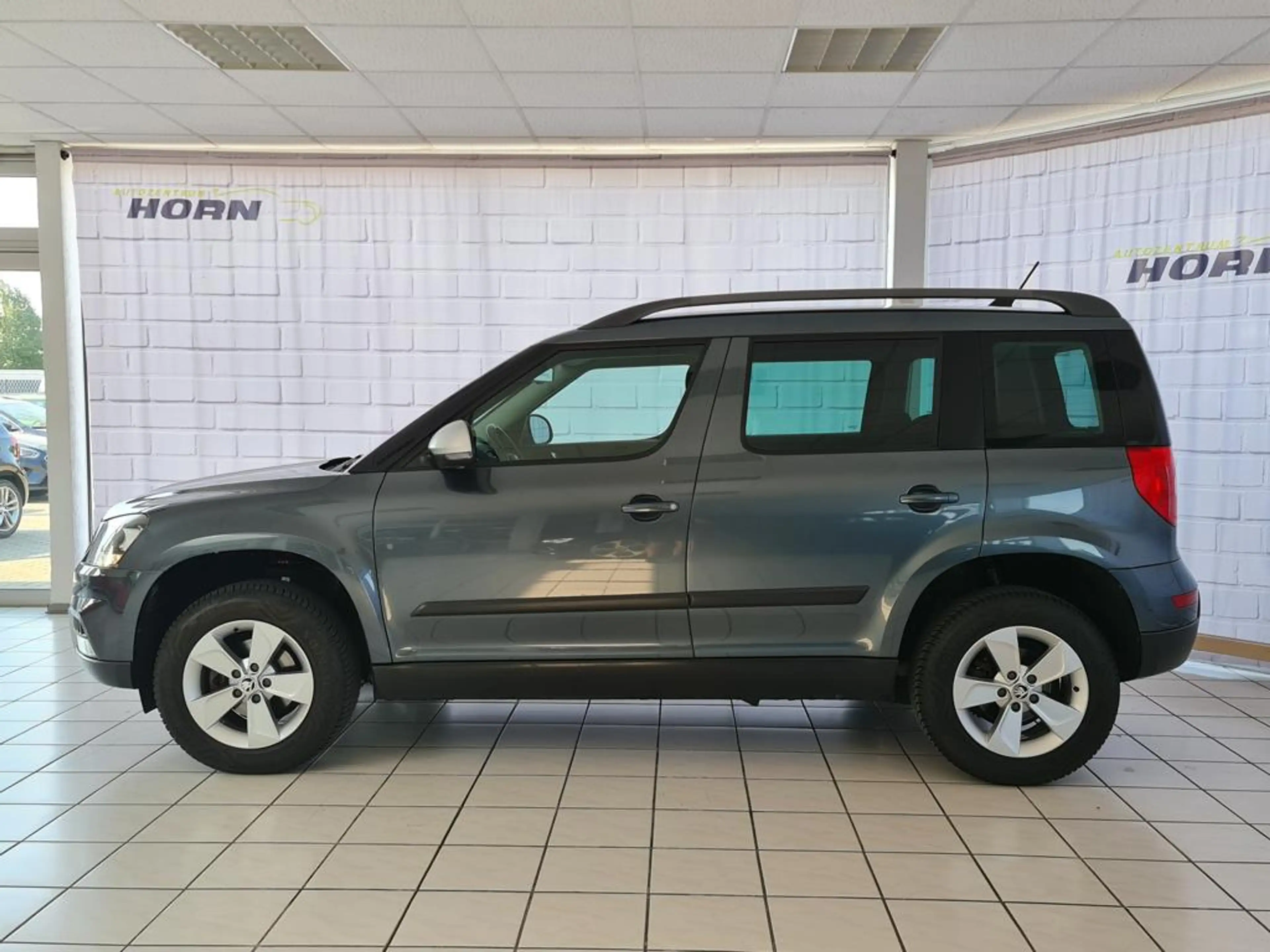 Skoda Yeti Ambition Outdoor, 1.Hand, unfallfrei, PDC, Scheckheftgepflegt — photo 4