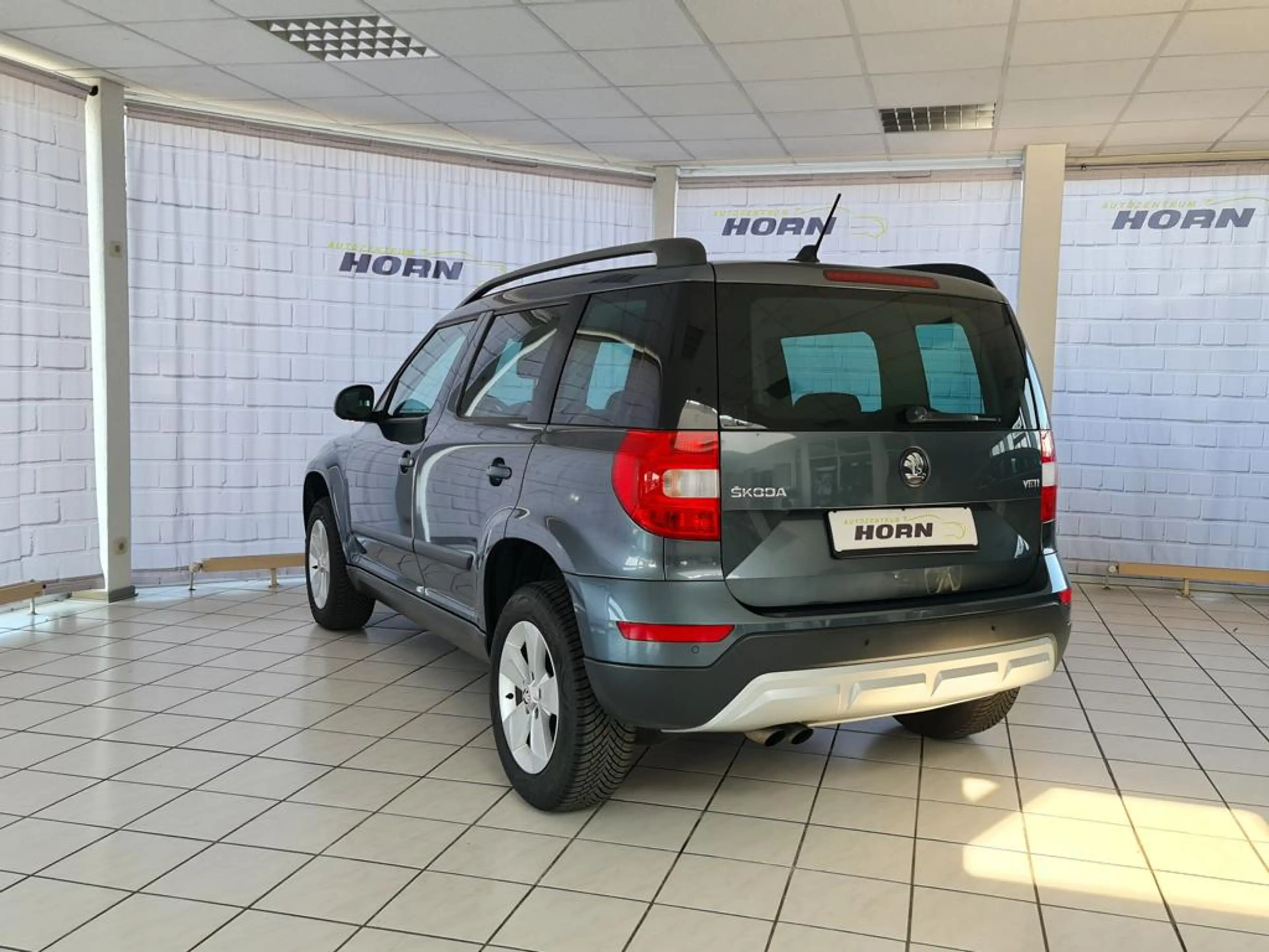 Skoda Yeti Ambition Outdoor, 1.Hand, unfallfrei, PDC, Scheckheftgepflegt — photo 8