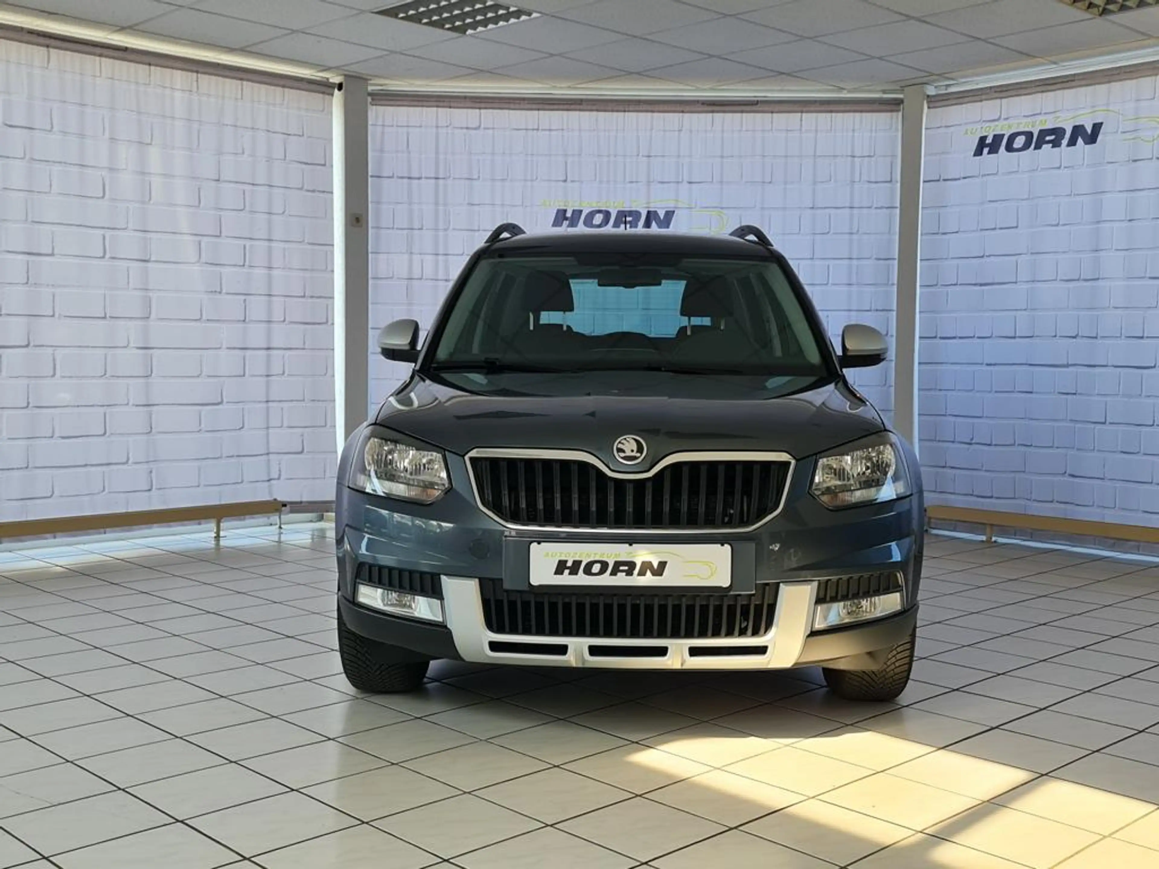Skoda Yeti Ambition Outdoor, 1.Hand, unfallfrei, PDC, Scheckheftgepflegt — photo 2