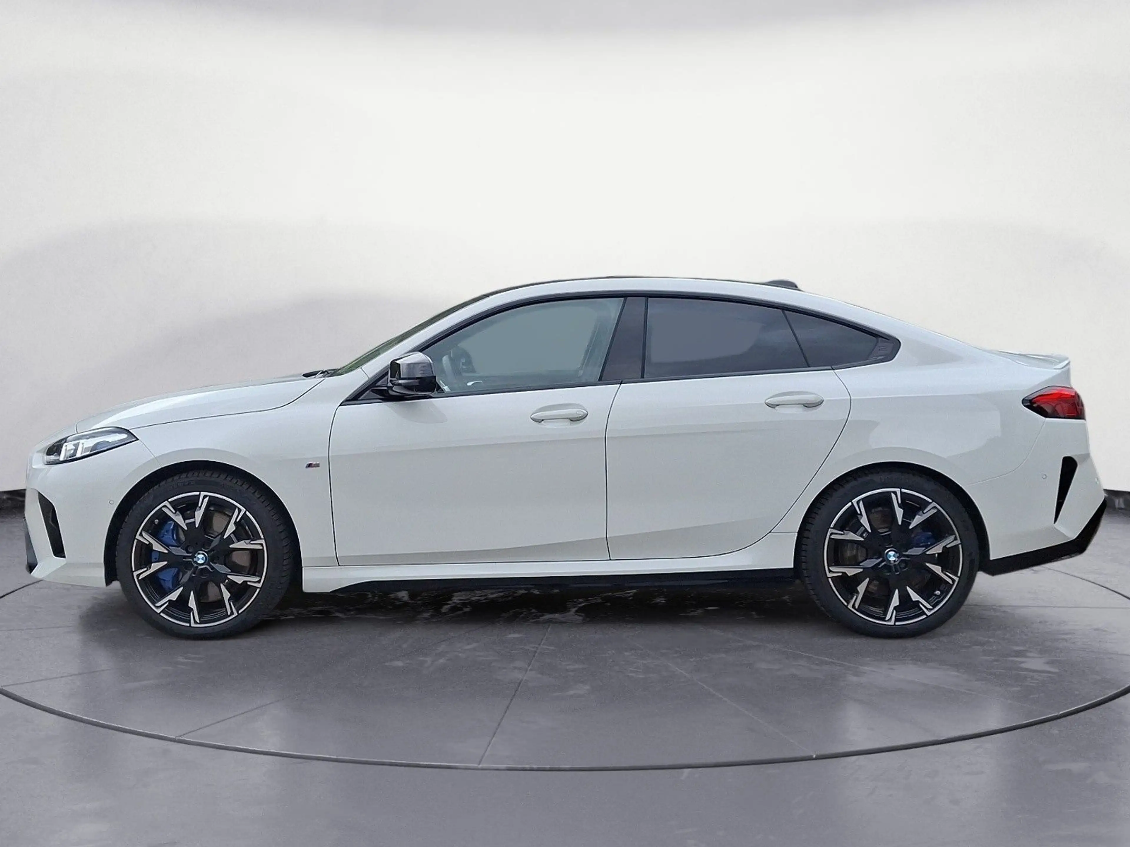 BMW 235 xDrive Gran Coupe Navi 360° HiFi ACC — photo 4