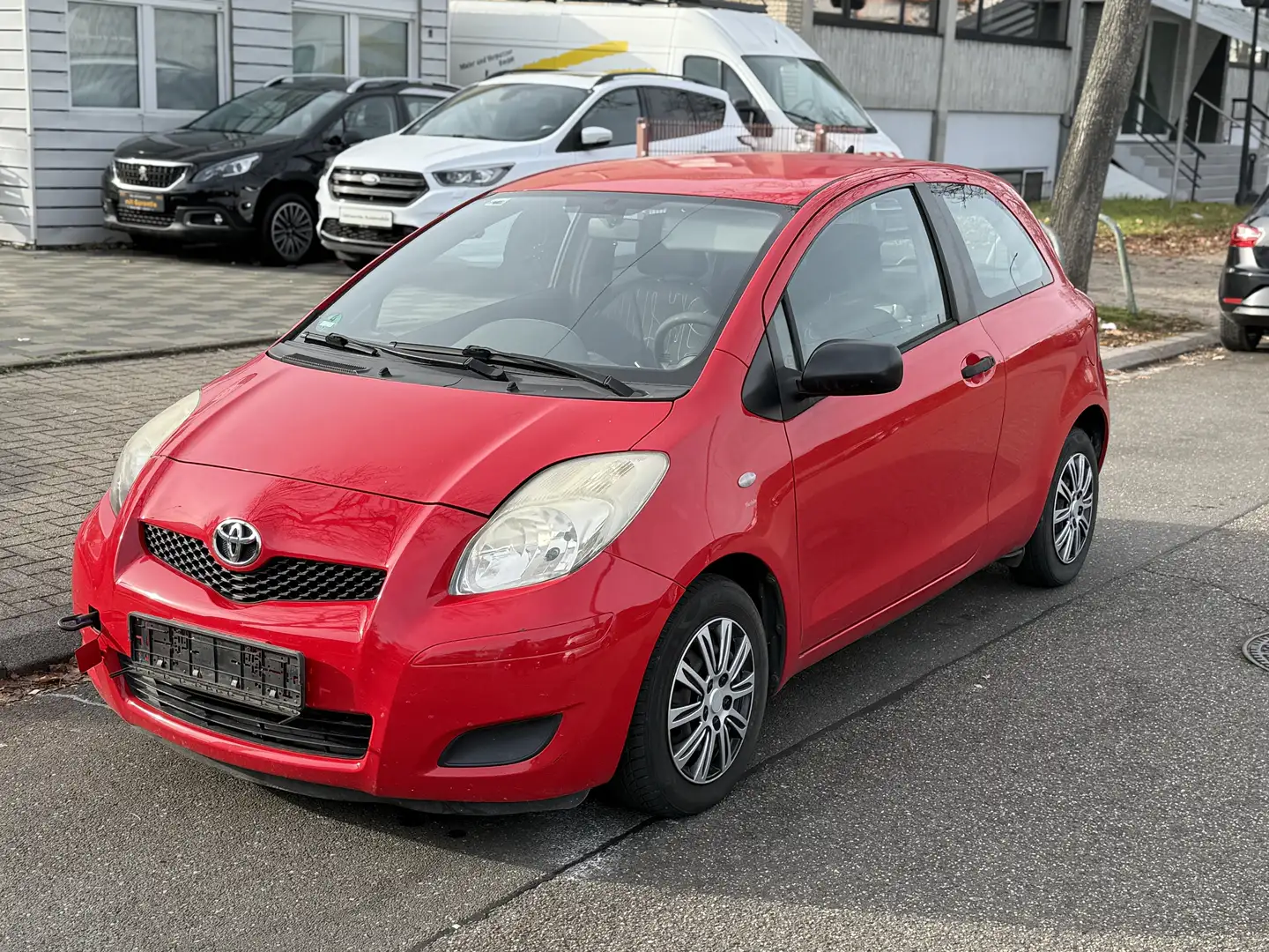 Toyota Yaris Basis Motorschaden ! Rot - 1