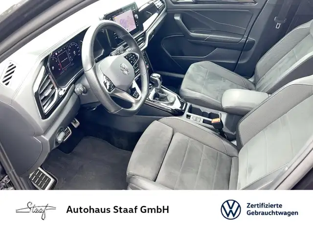 Volkswagen T-Roc view 9