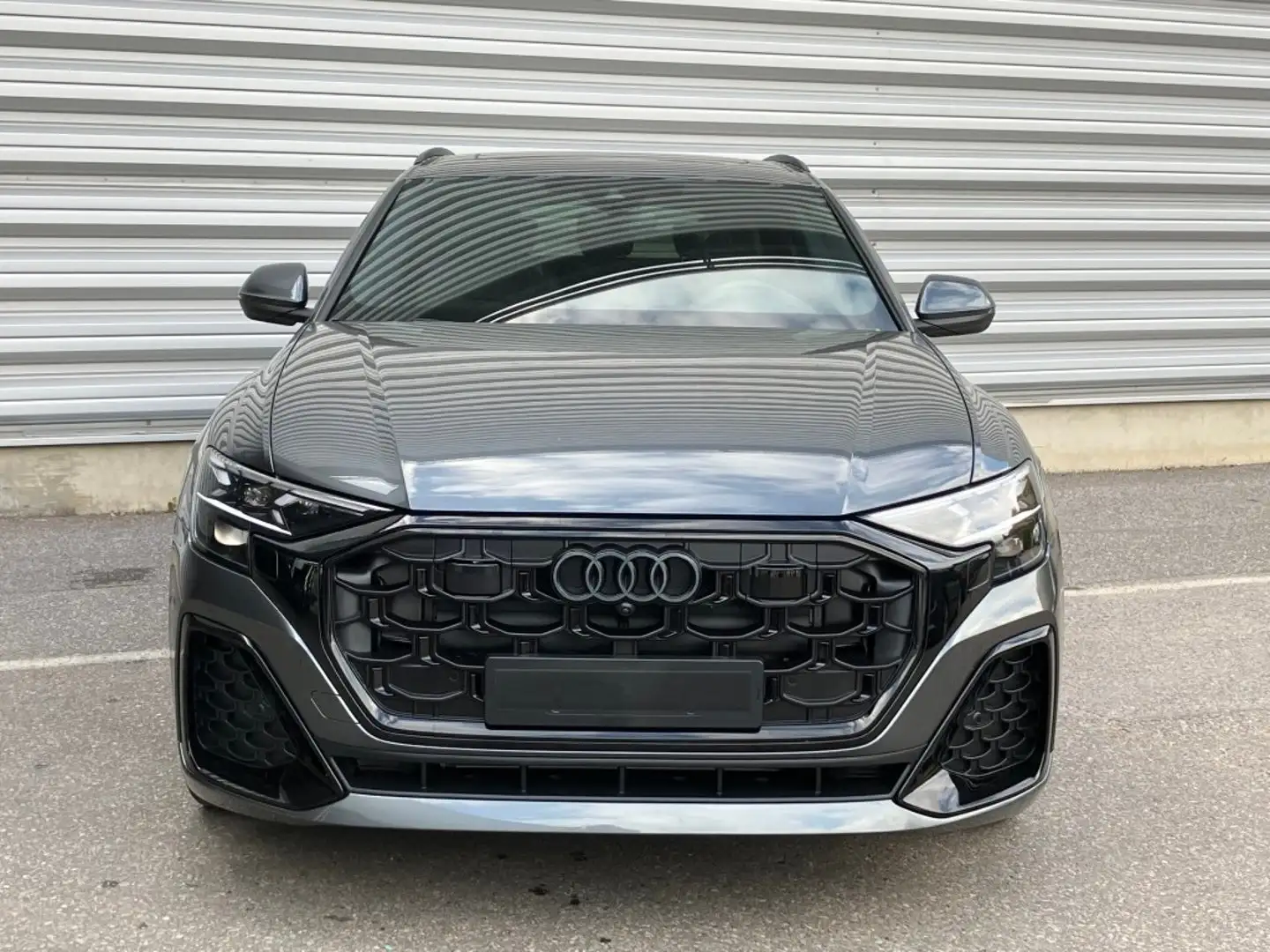 Audi Q8 50 TDI quattro Grau - 2
