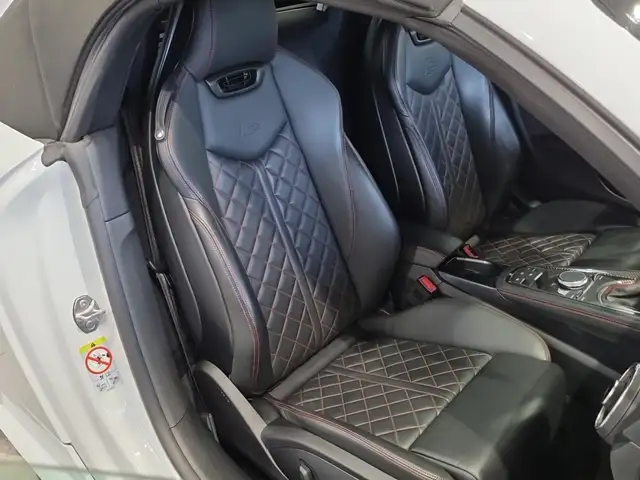 Audi TT Audi TTS Roadster quattro Ansicht 13