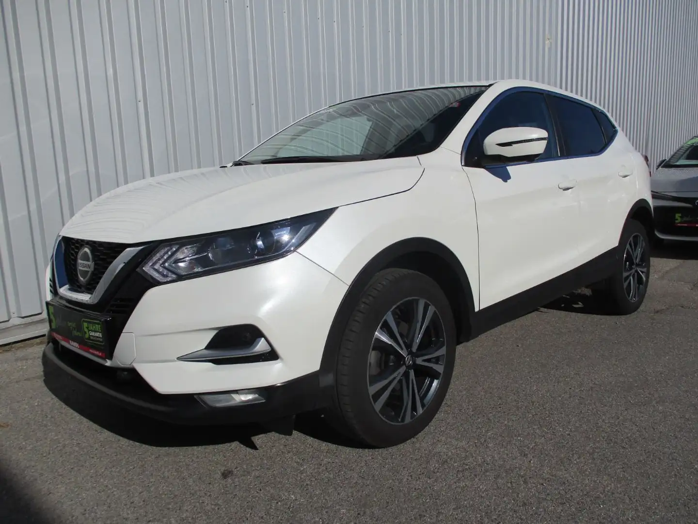 Nissan Qashqai 1.3 DIG-T N-Connecta Navi+SHZ+Winterp. Weiß - 2