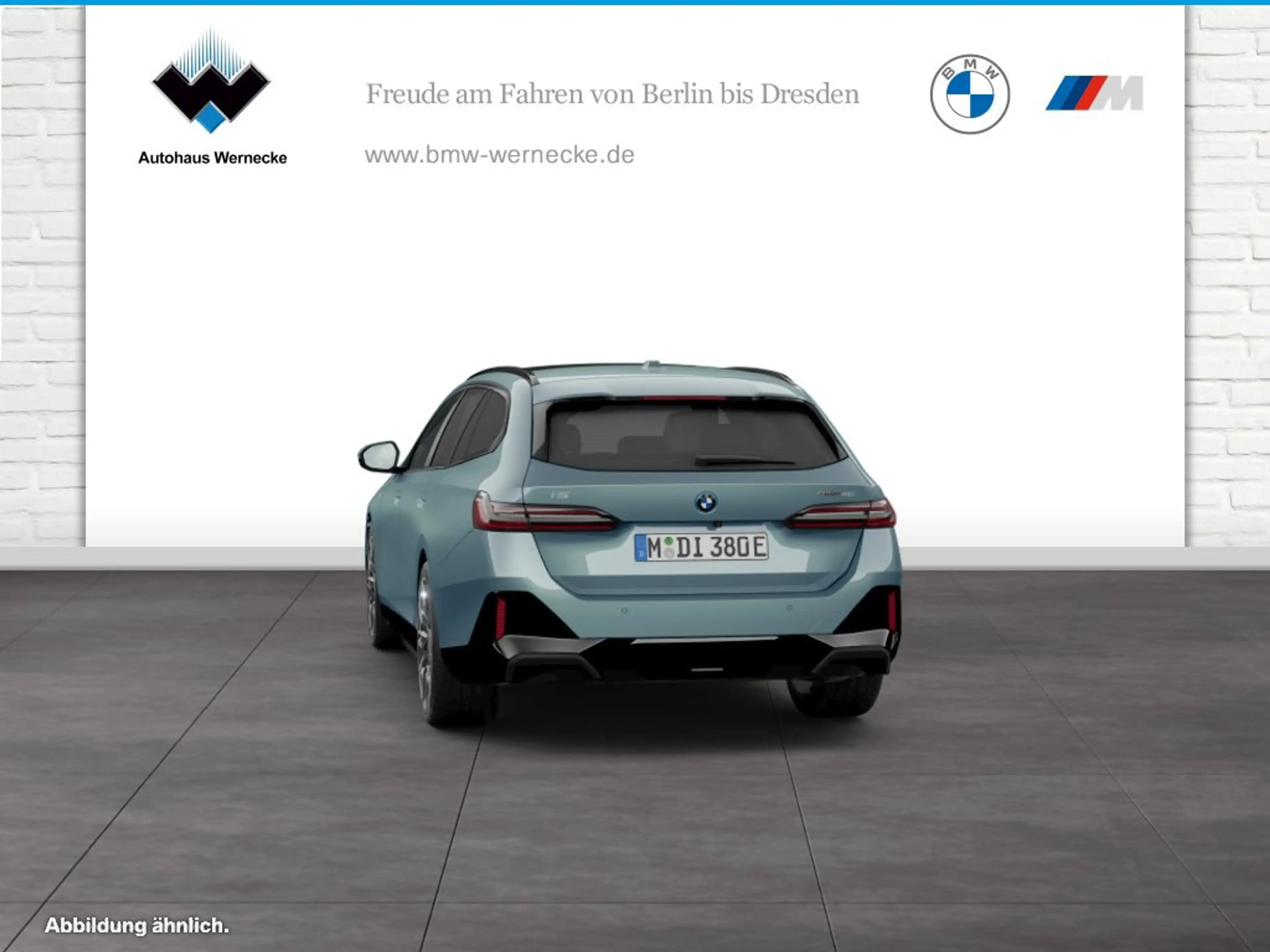 BMW i5 eDrive40 Touring — photo 7