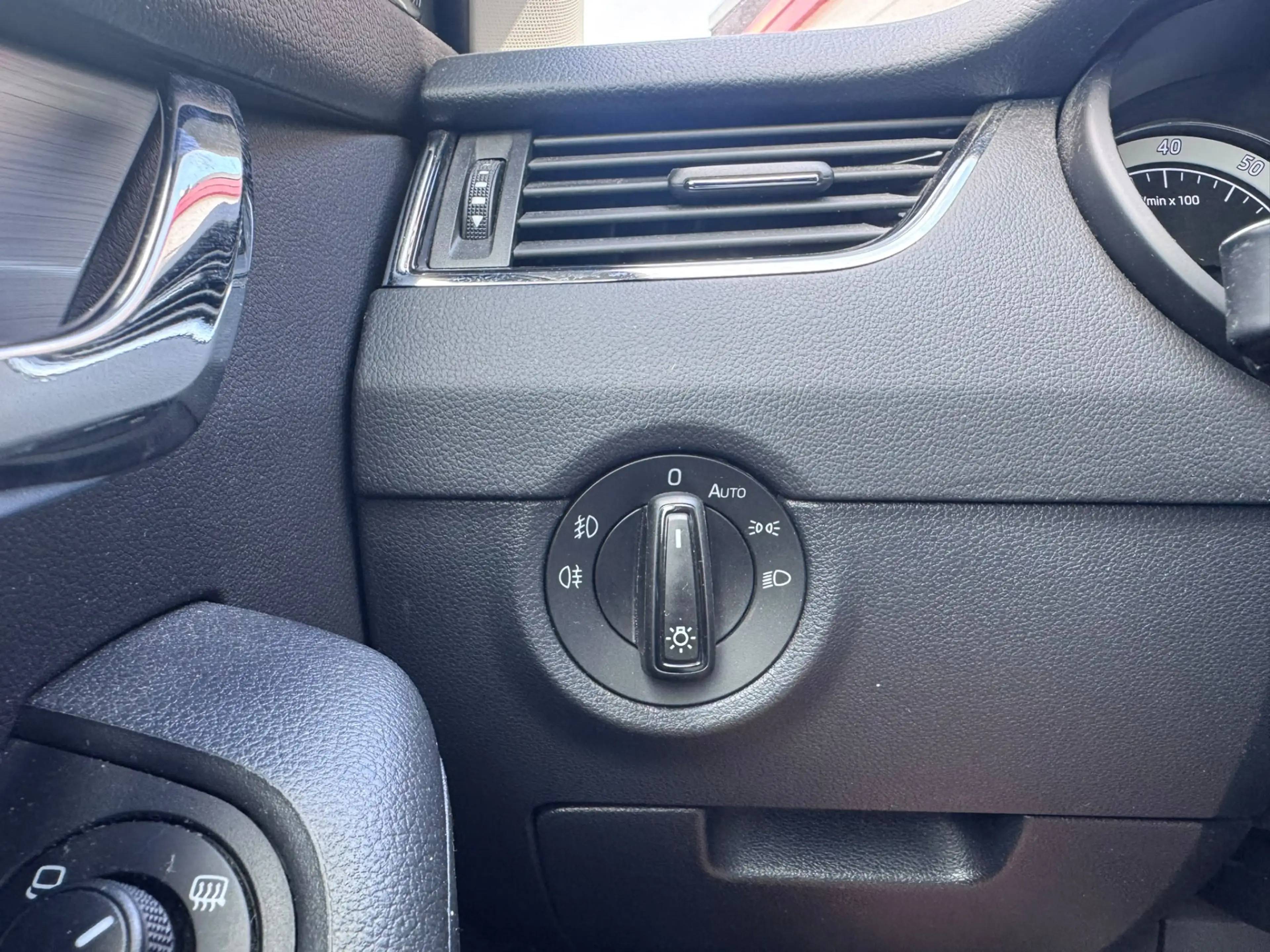 Skoda Octavia 1.5 TSI Greentech Ambition — photo 9