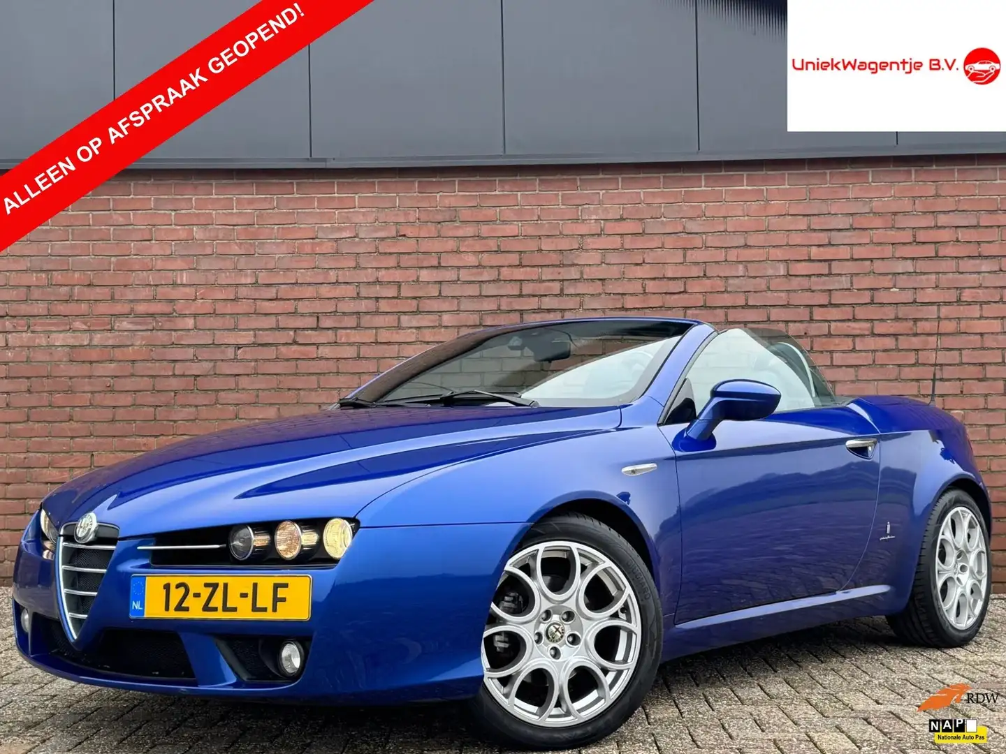 Alfa Romeo Spider 2.2 JTS EXCLUSIVE | NL-AUTO! | LEDER! Bleu - 1