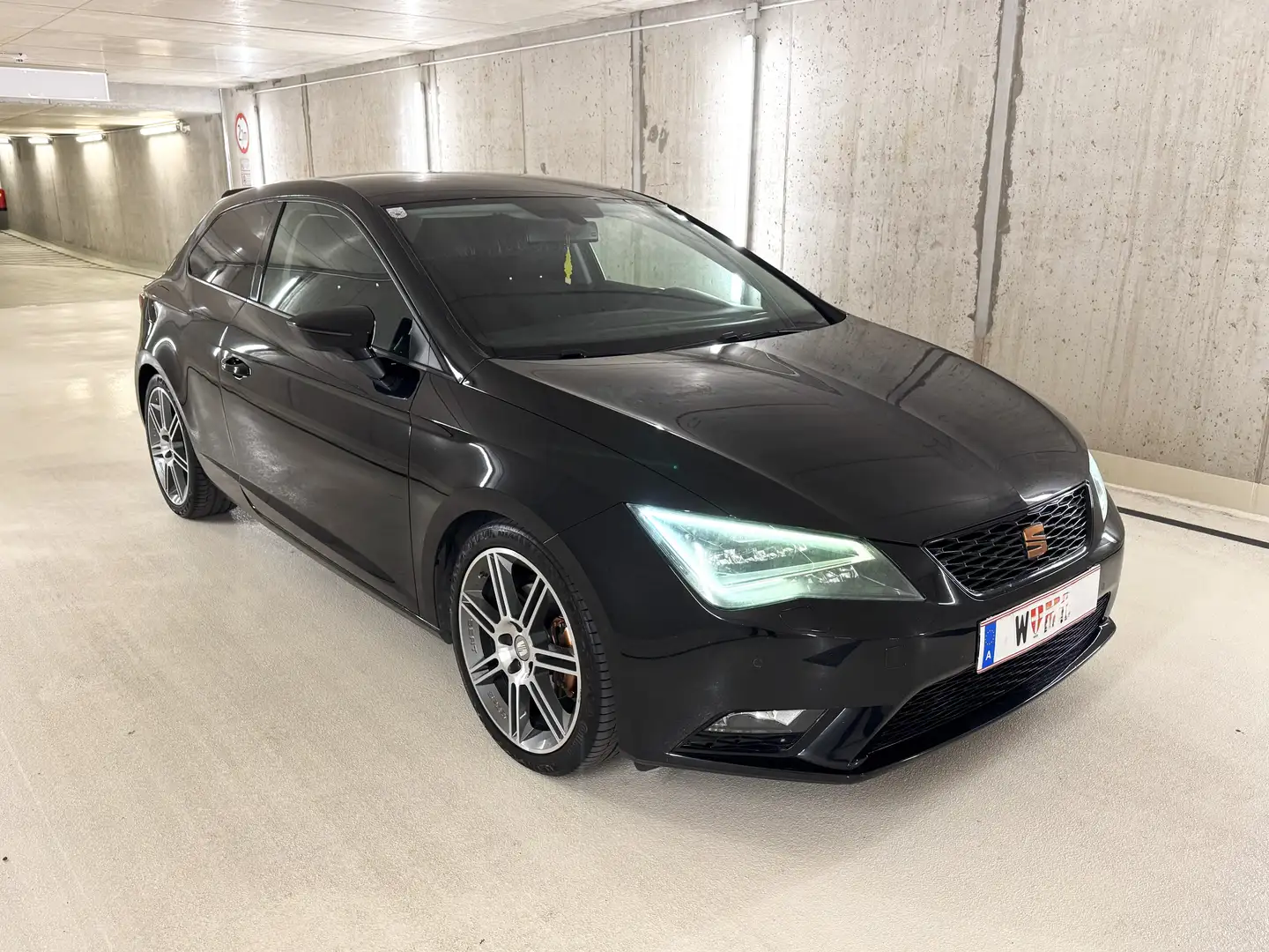 SEAT Leon 1.4 TSI Sport | Frischer Service | Top Zustand Schwarz - 2