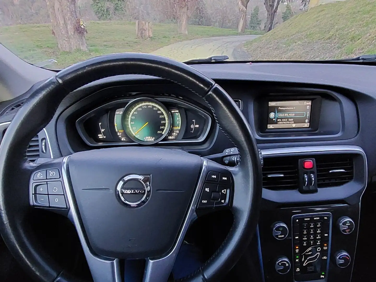 Volvo V40 2.0 d2 Momentum Blu/Azzurro - 2