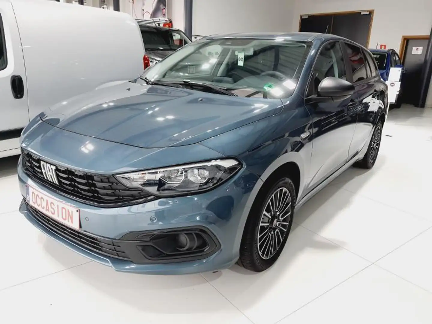 Fiat Tipo 1.6 MultiJet 130 City Life Blue - 2