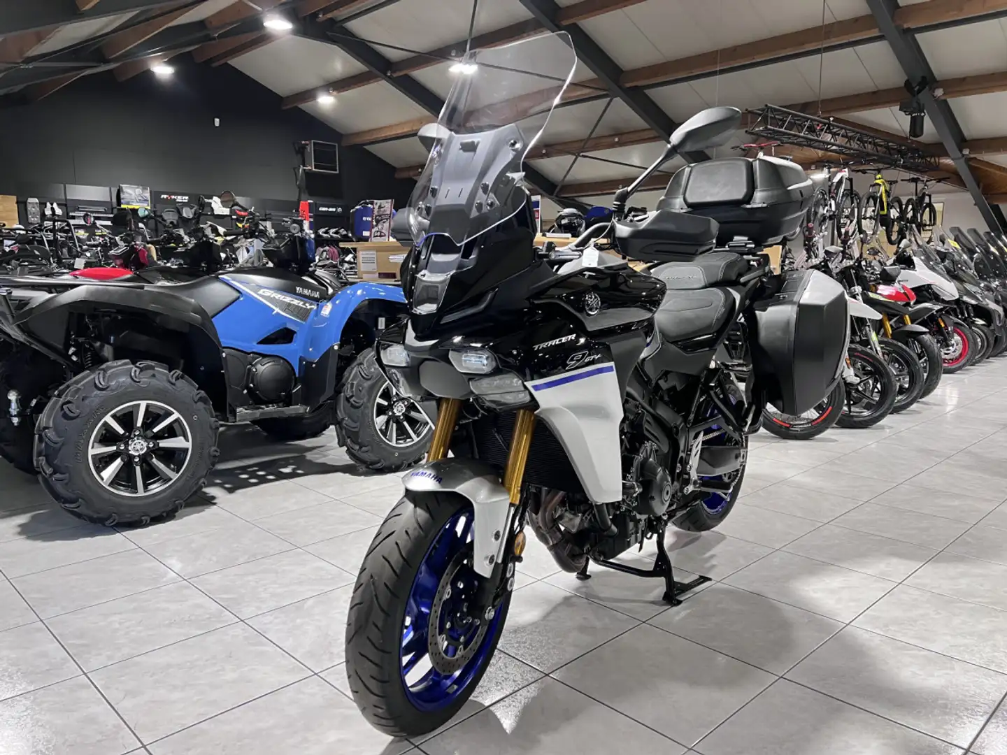 Yamaha Tracer 900 GT Y-AMT Noir - 2