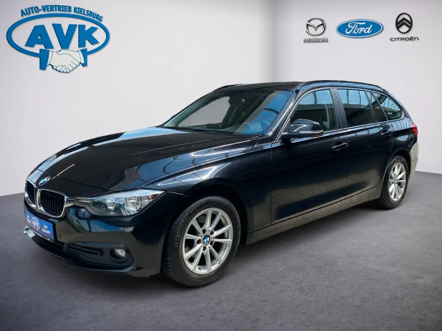 BMW 318 Baureihe 3 Touring 318 d Advantage, AHK Schwarz - 2