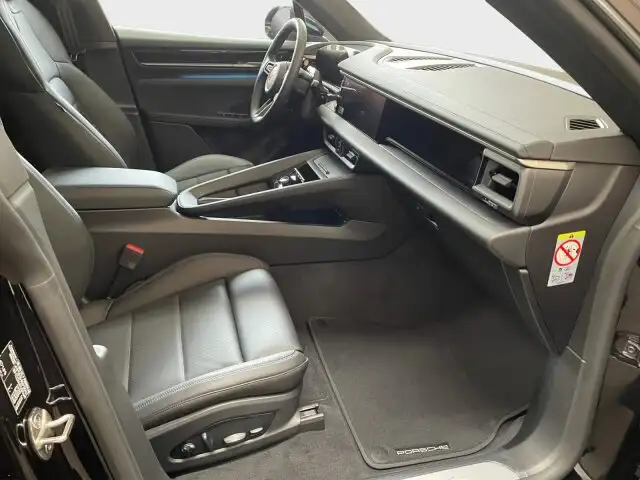 Porsche Macan Macan 4 Electric Panorama I AHK Ansicht 12